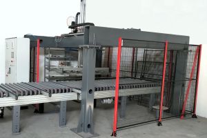 Rozładunek KLIMCZAK mod. HUSAR 4S z okleiniarki - Baranów